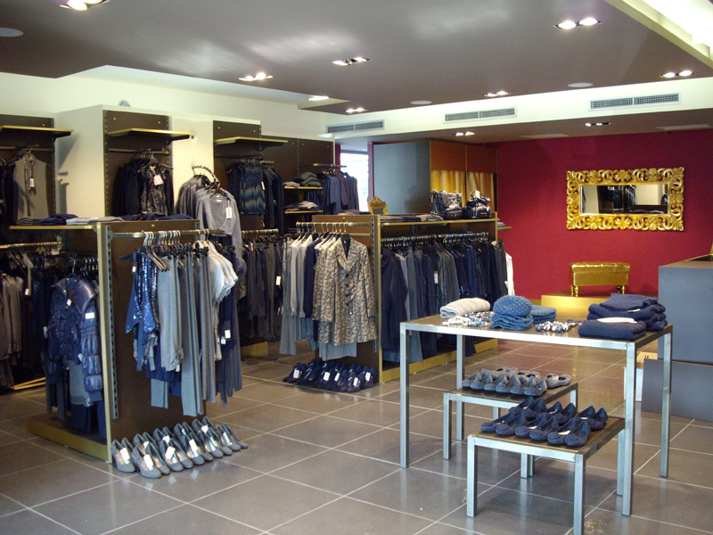 Milano Moda Negozio di Albino
