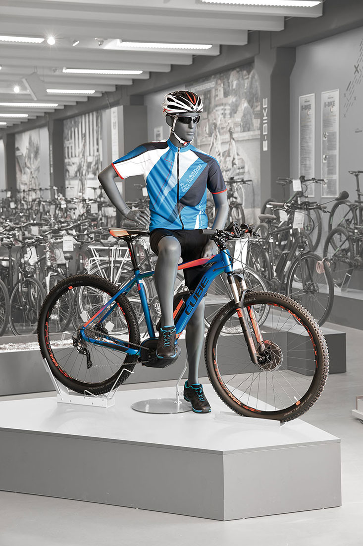 WS30_1 manichini bike
